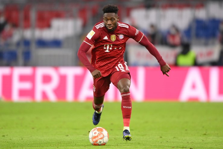 alphonso davies miocardite bayern