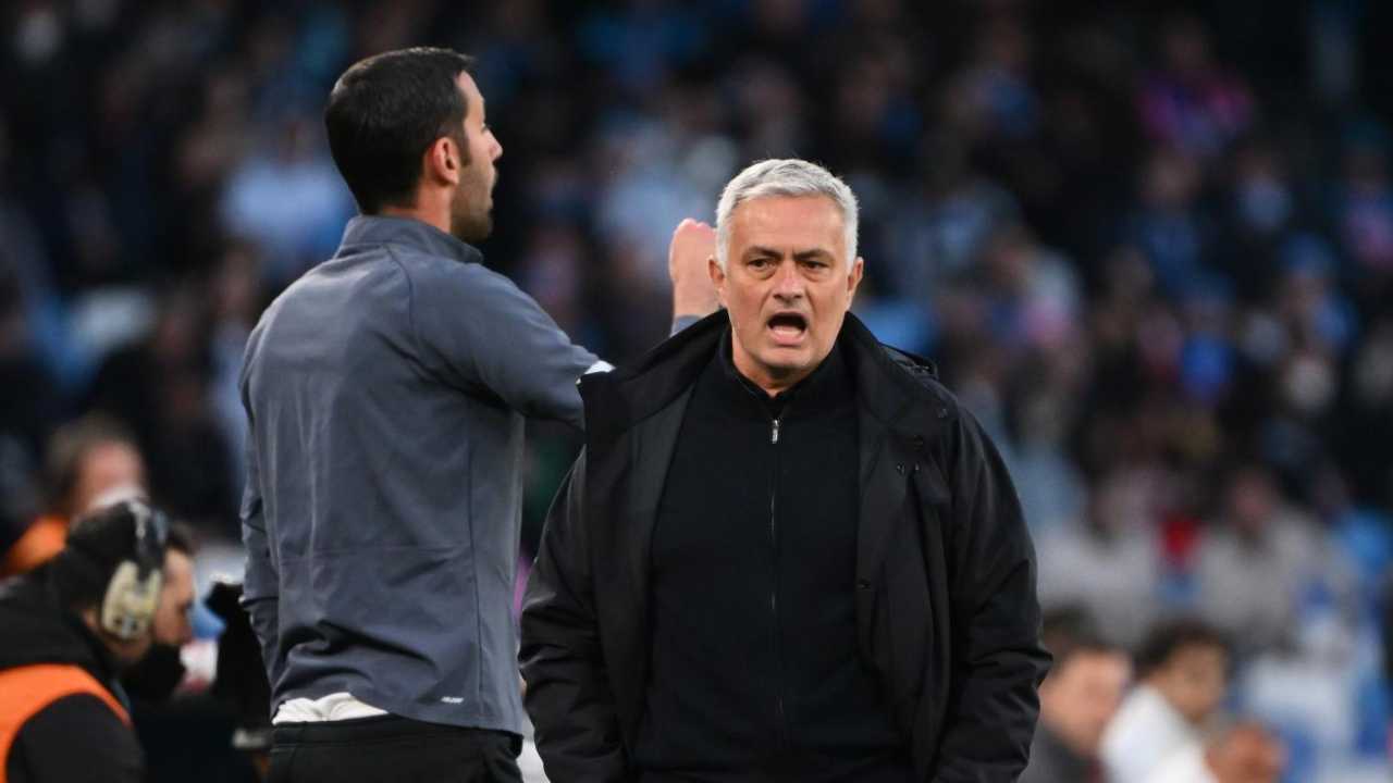 Mourinho polemico - foto LaPresse