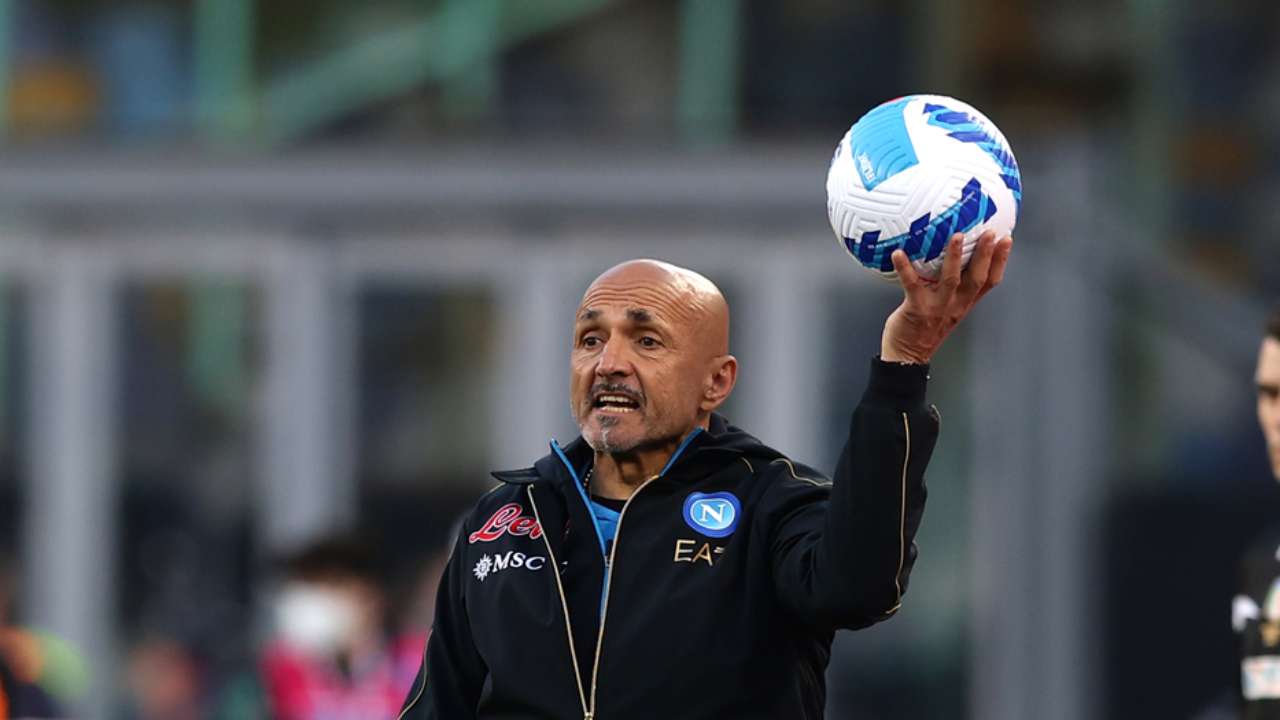 Spalletti con pallone - foto LaPresse