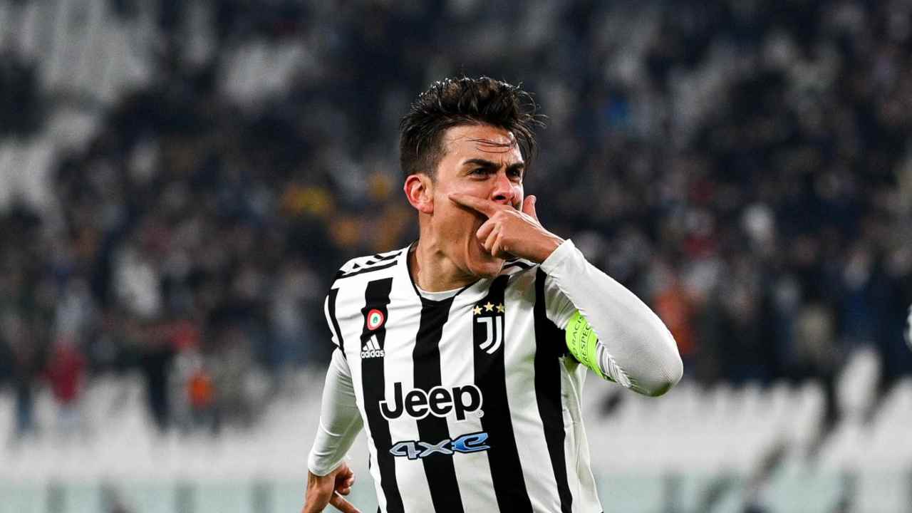 Dybala Mask foto LaPresse