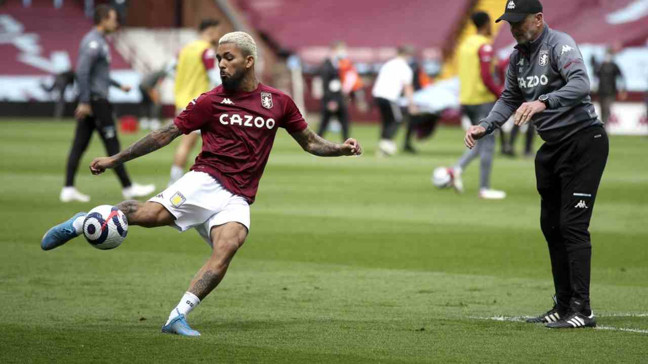 Douglas Luiz in rovesciata