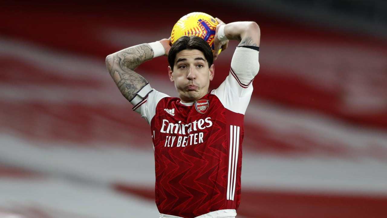 Bellerin rimessa - foto LaPresse