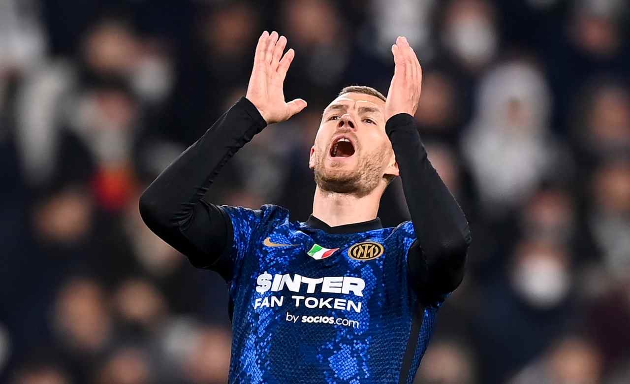 Dzeko è una delle ultime idee di mercato del Borussia Dortmund (LaPresse)