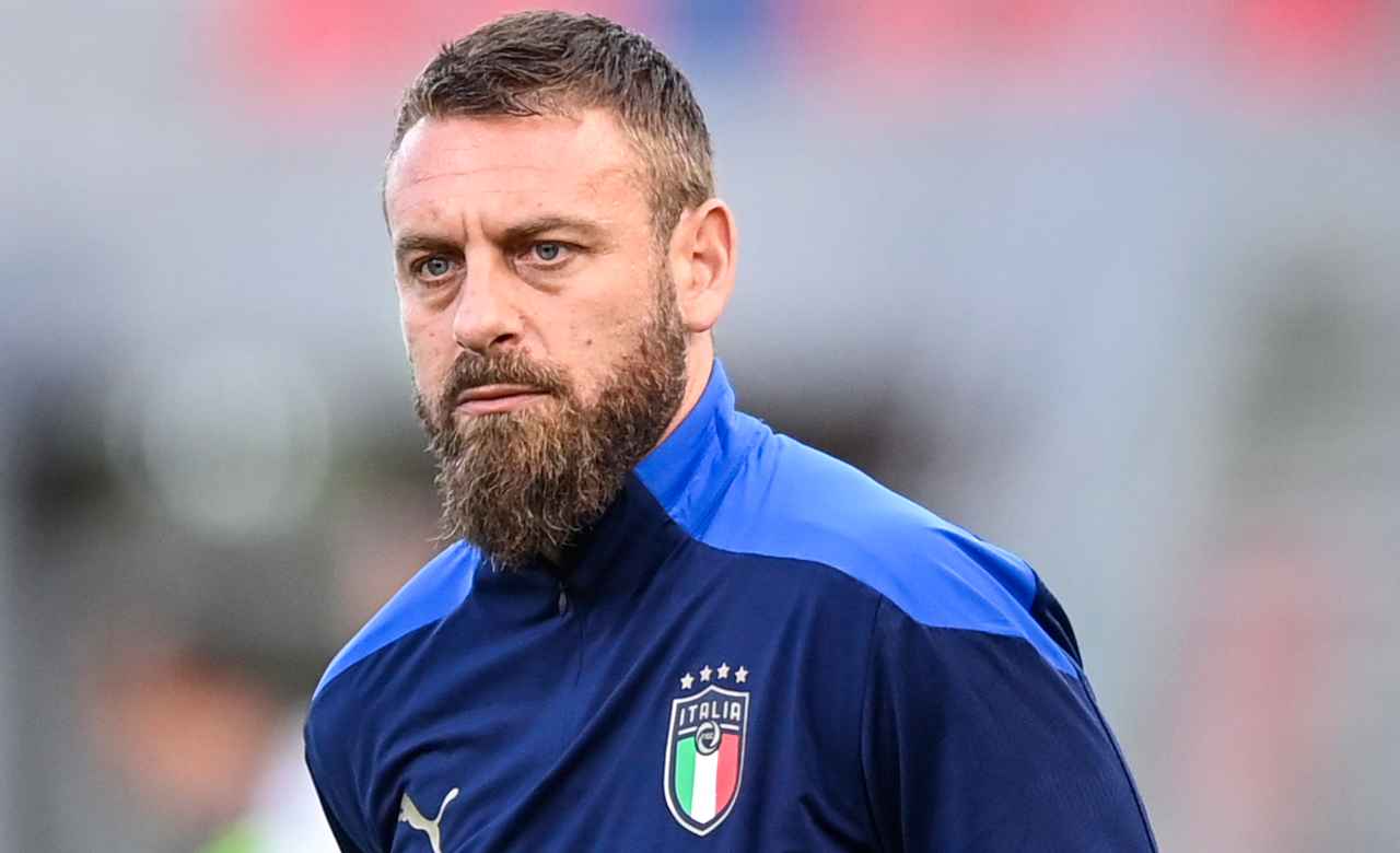 De Rossi è in ballottaggio con l’ex Pisa Luca D’Angelo (LaPresse)