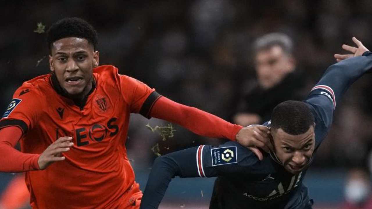 Todibo vs Mbappe foto laPresse