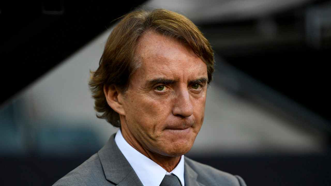 mancini perplesso foto LaPresse