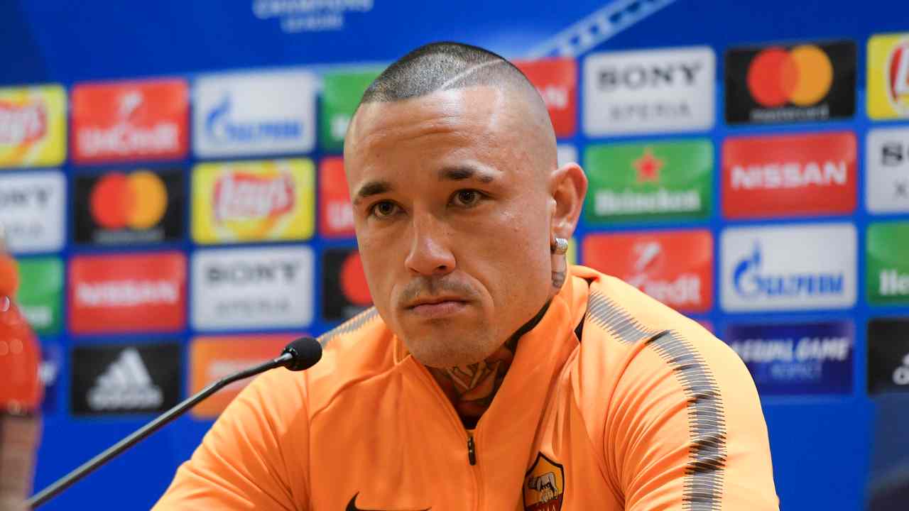 Nainggolan in conferenza foto laPresse