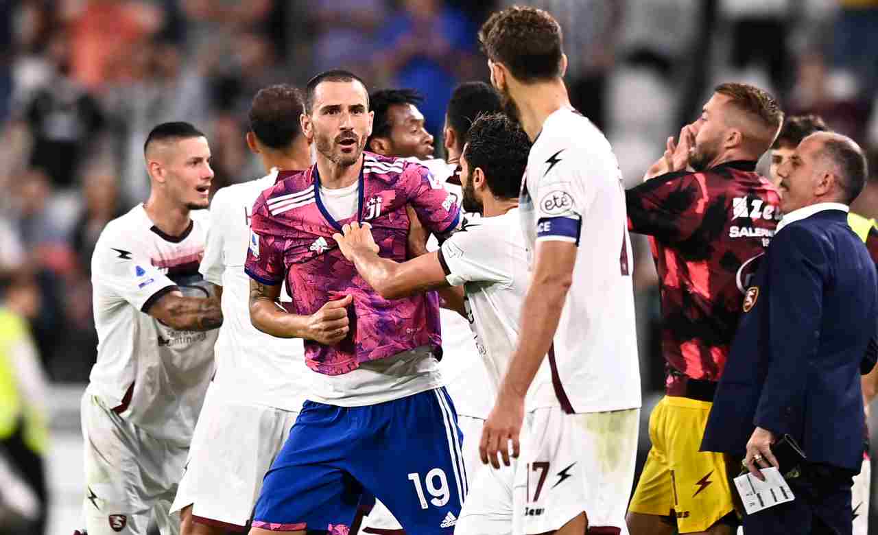 Furia di Bonucci per la decisione del VAR in Juventus-Salernitana (LaPresse)