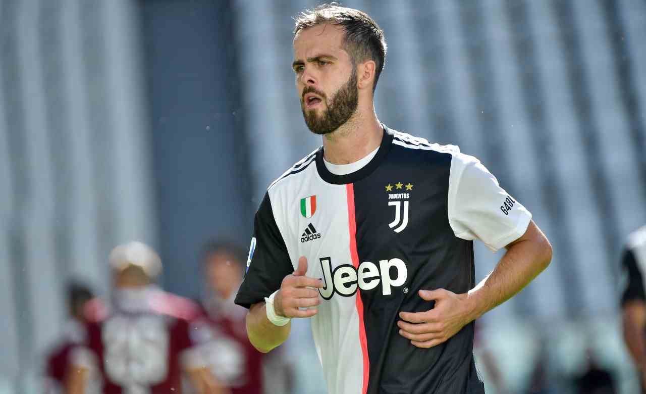 Pjanic può volare all'Al-Nassr da Rudi Garcia (LaPresse)