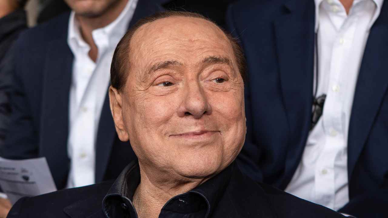 berlusconi primo piano foto LaPresse