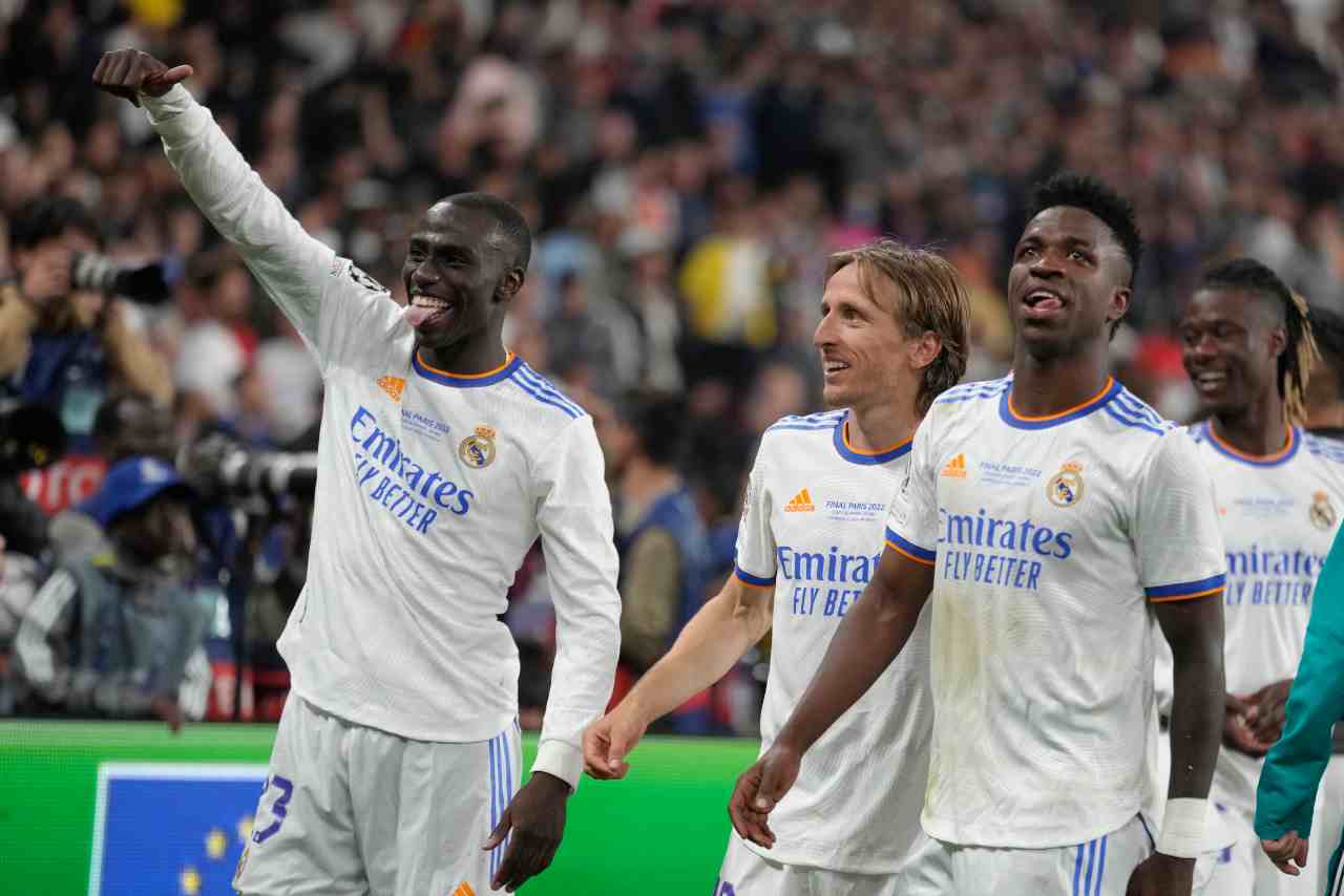 Mendy, Modric e Vinicius Jr.