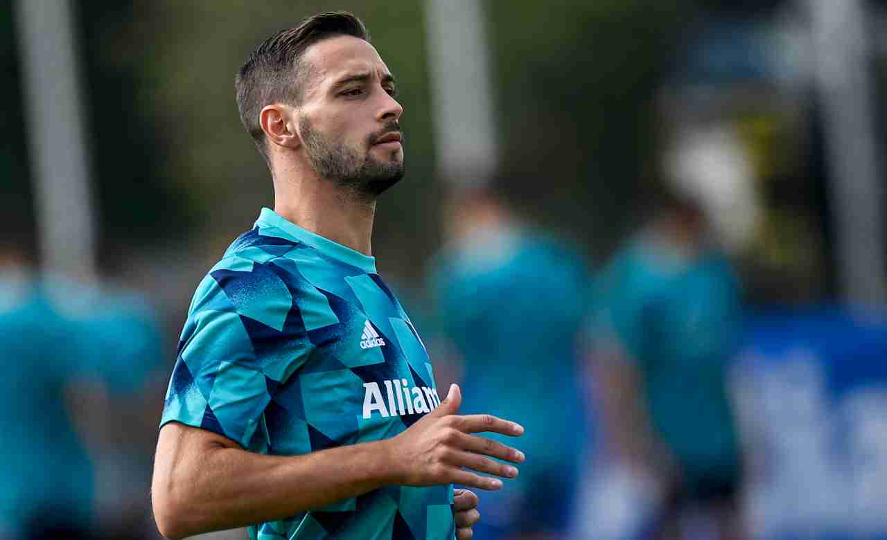 Problemi per Mattia De Sciglio sostituito ieri all'intervallo per infortunio (LaPresse)