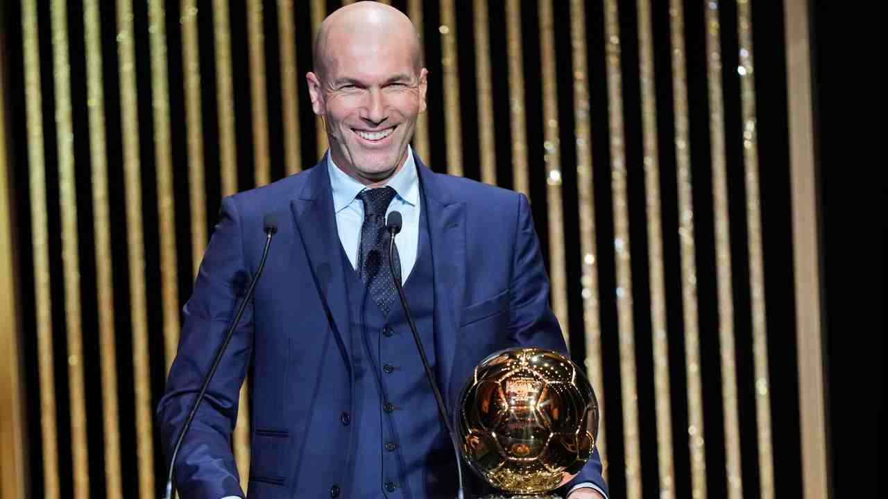 Zidane ride foto LaPresse