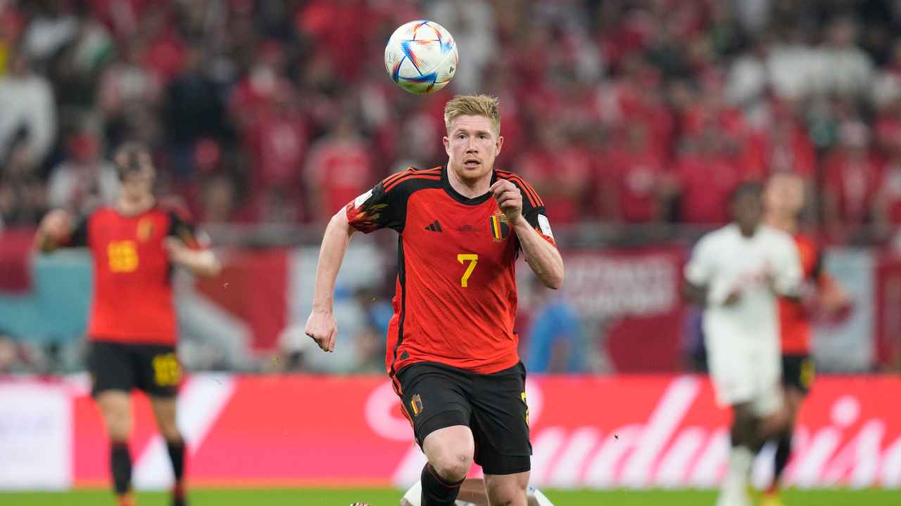 De Bruyne in campo foto LaPresse