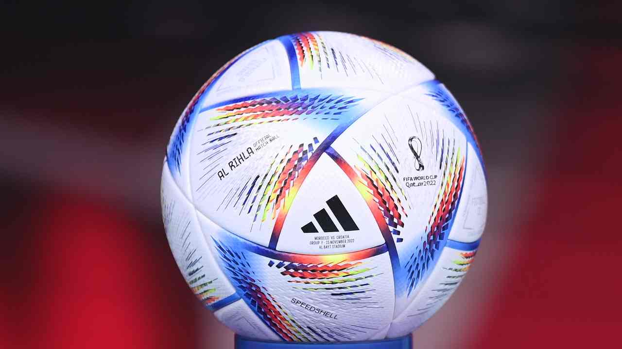 Pallone Qatar - foto LaPresse