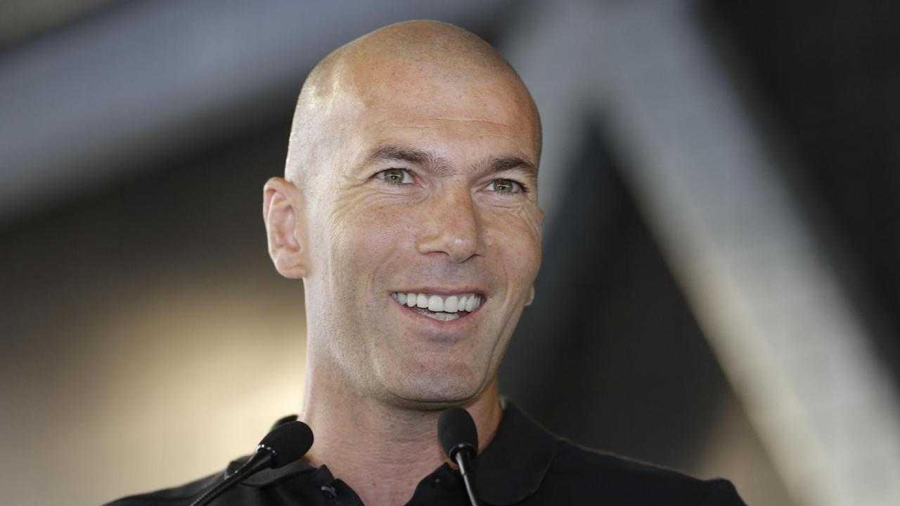 zidane sorridente foto LaPresse