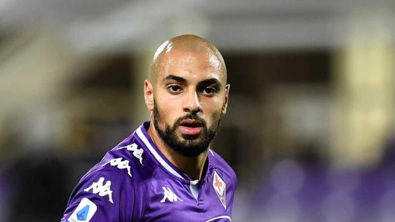 Amrabat in viola - foto LaPresse