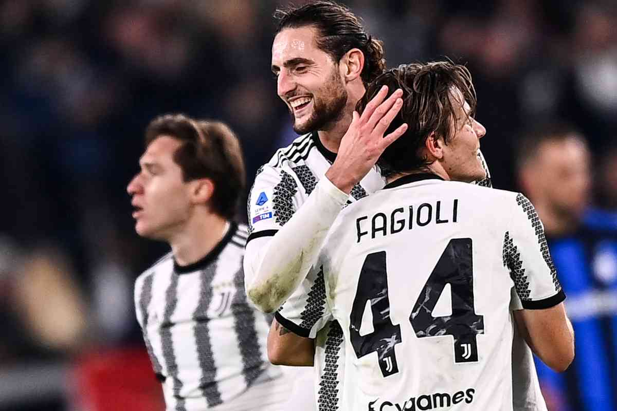 Juventus, il centrocampista va in Premier