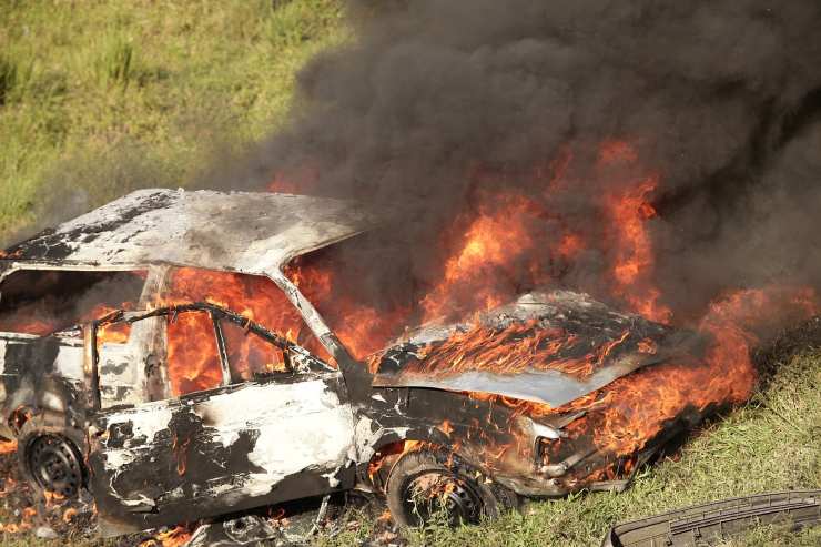 Auto bruciata ad un giocatore: ecco di chi era