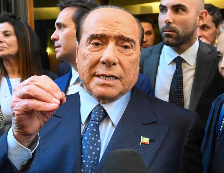 Gemitaiz contro Berlusconi