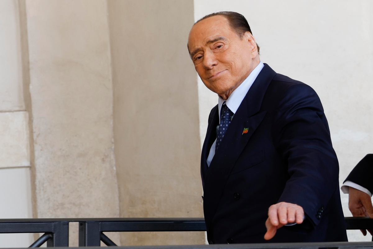 Berlusconi omaggi Arcore