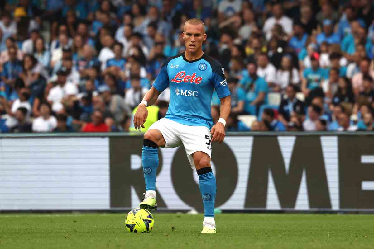 Ostigard del Napoli piace al Monza