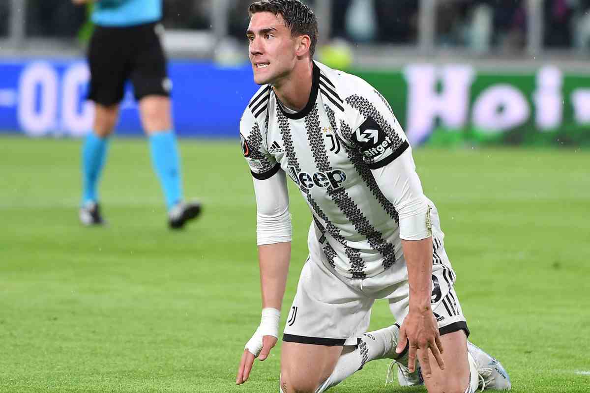 Vlahovic potrebbe lasciare la Juve 