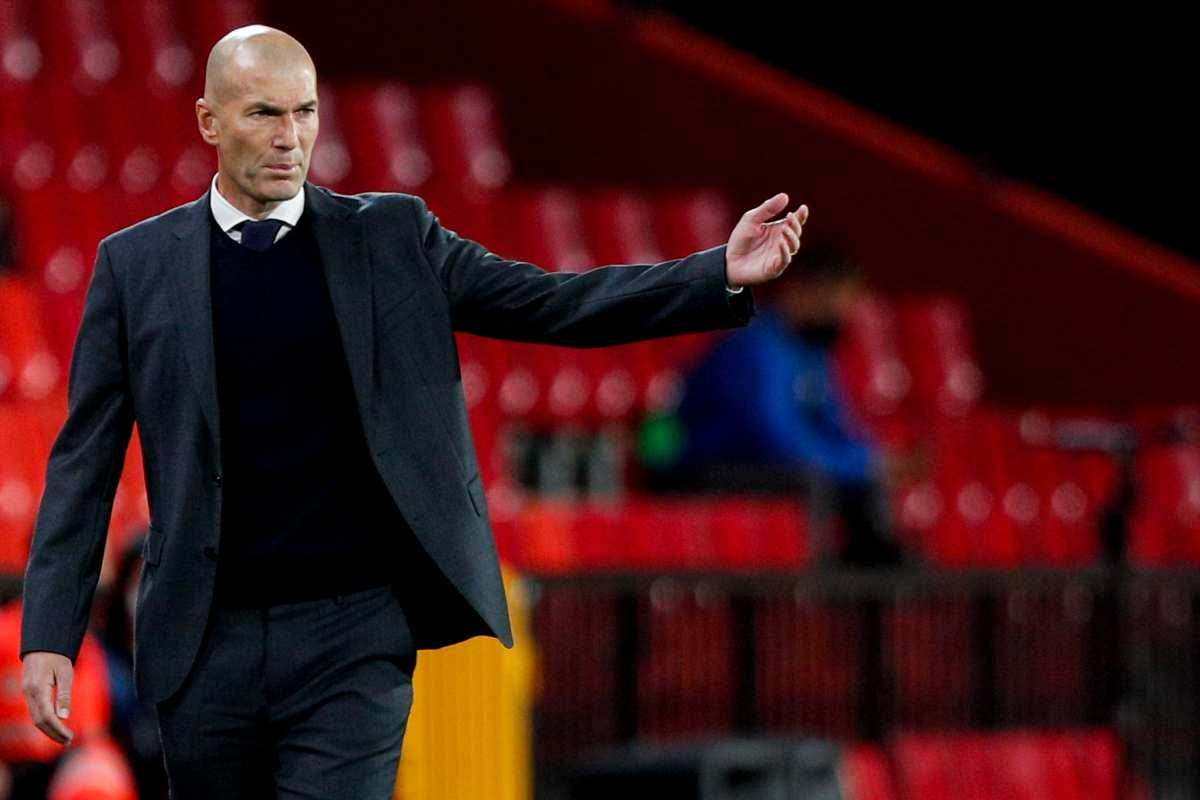 Calciomercato, Zidane vicino al ritorno in panchina