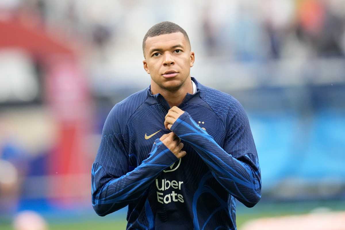 Kylian Mbappé, offerti 600 milioni