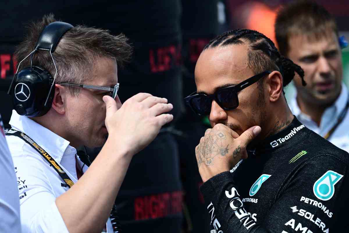 Lewis Hamilton beccato ancora con lei: la storia continua