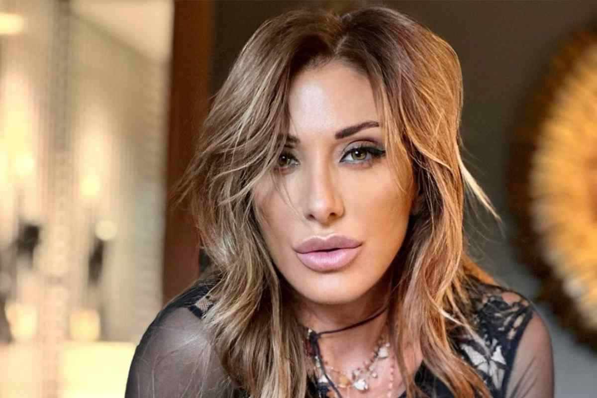 Sabrina Salerno maglietta bagnata