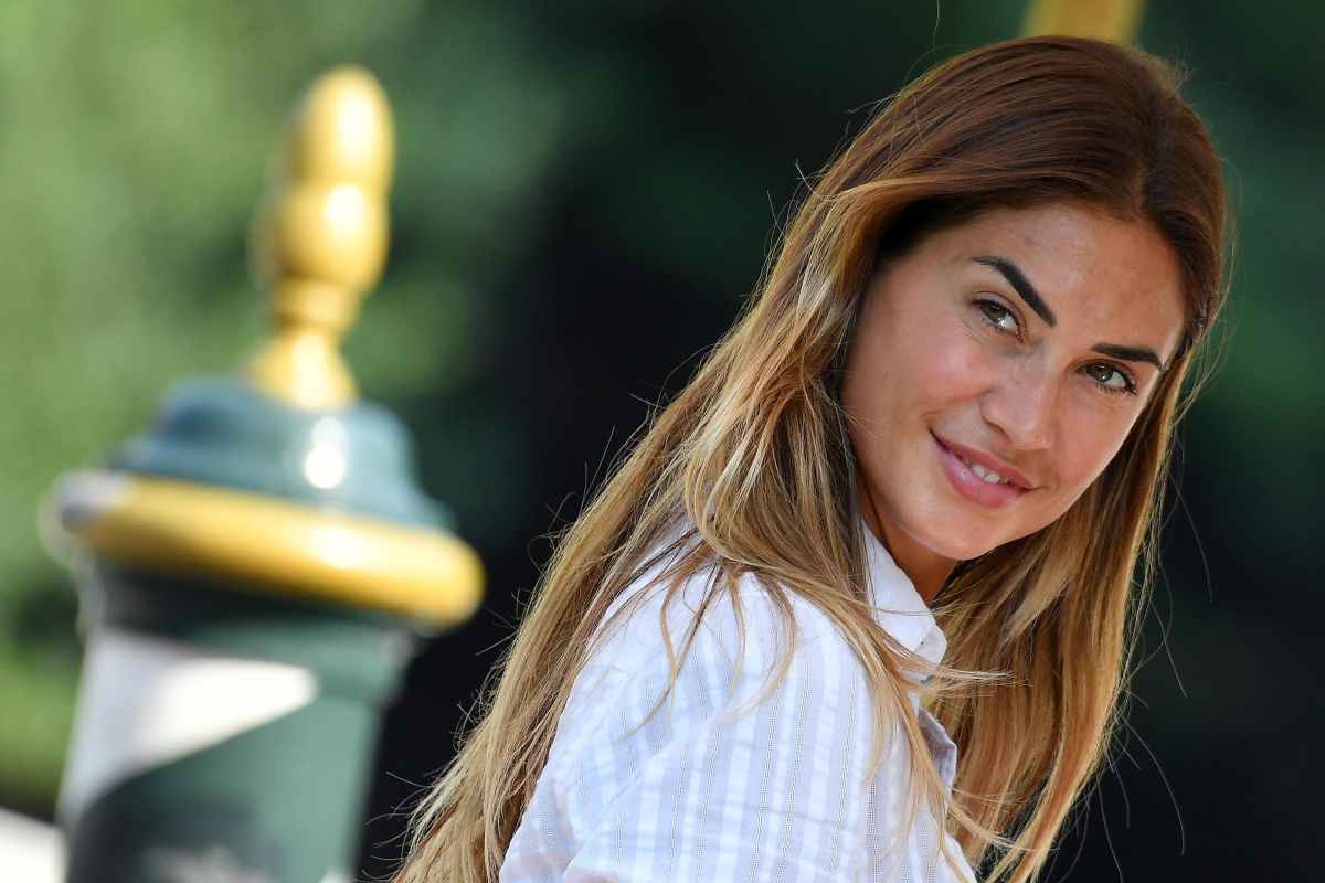 Melissa Satta infiamma i social