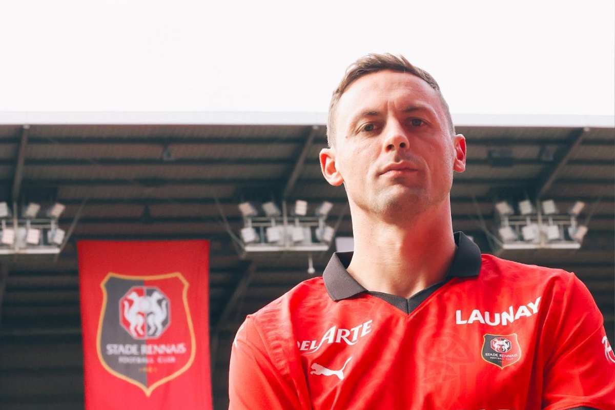 Nemanja Matic, brutto gesto vesto i tifosi romanisti