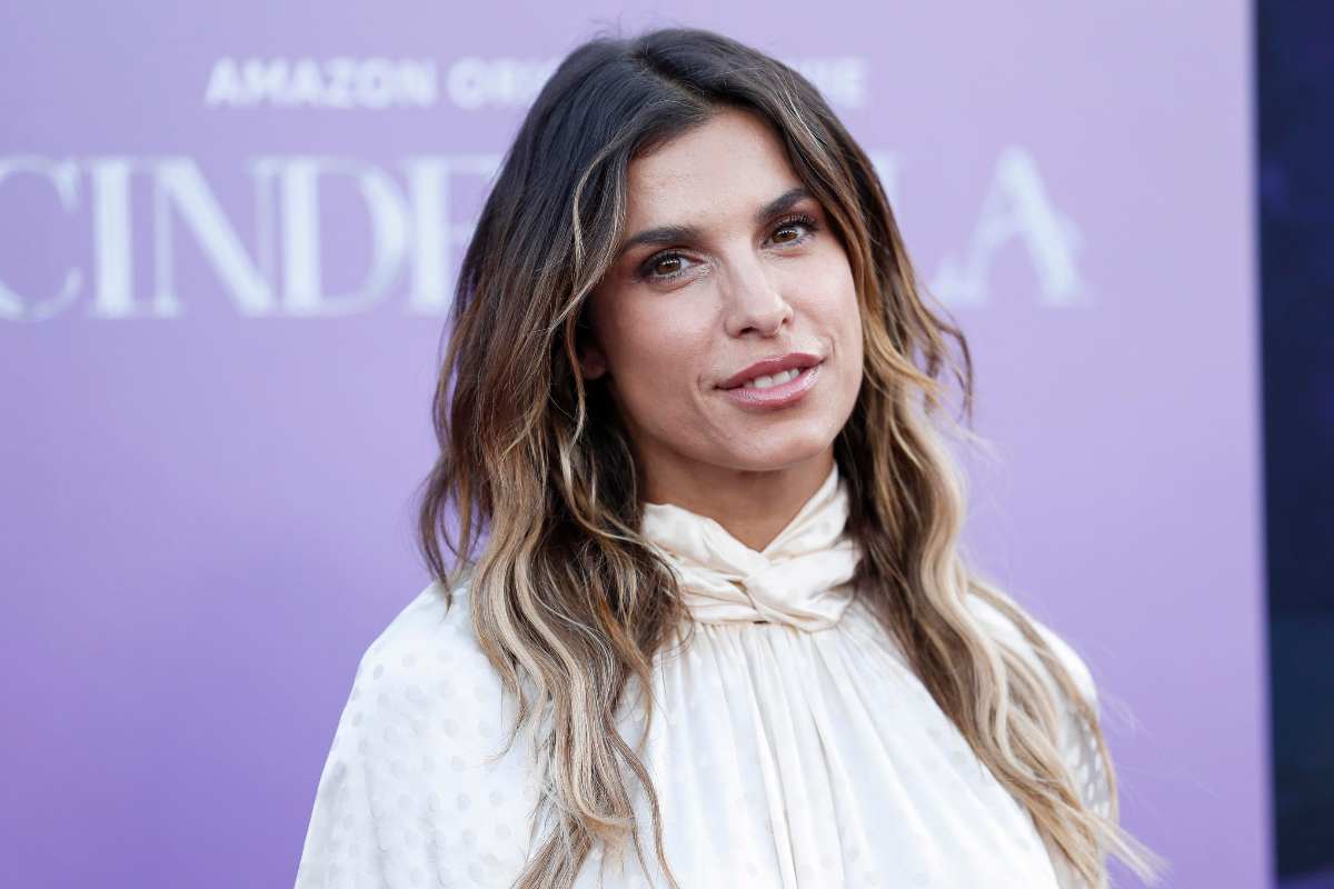 Lato A da sogno: Elisabetta Canalis è spaziale