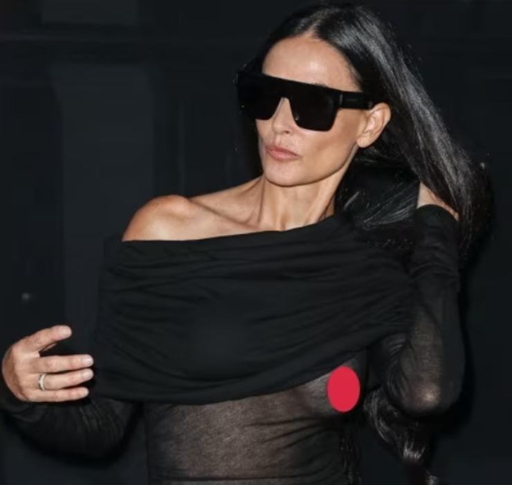 demi moore seno