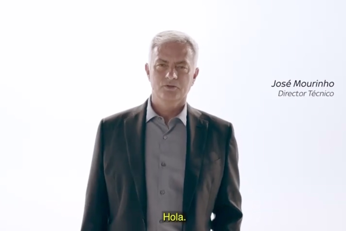 Mourinho pubblica uno strano annuncio sui social