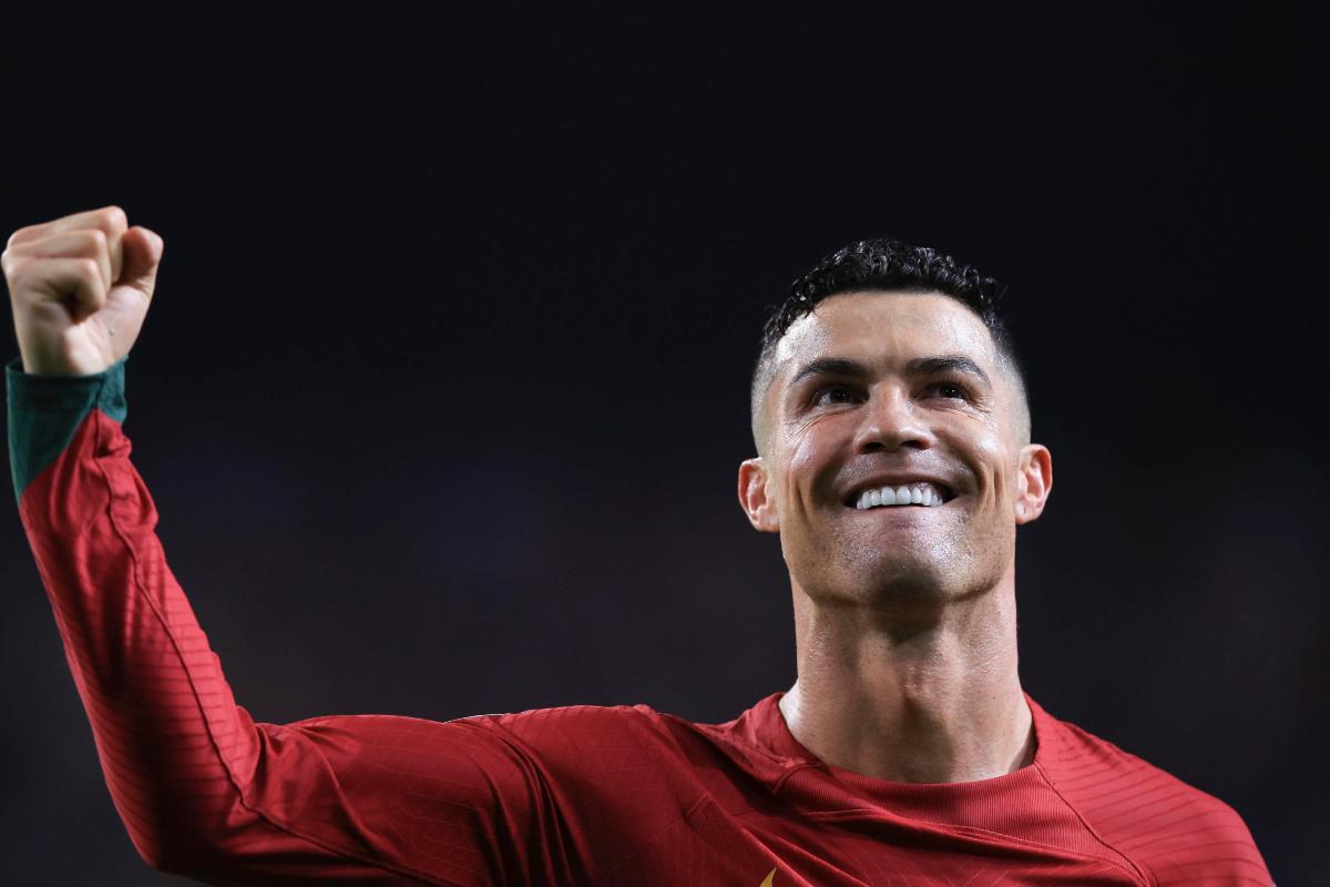 Cristiano Ronaldo li fa emozionare: il gesto del campione