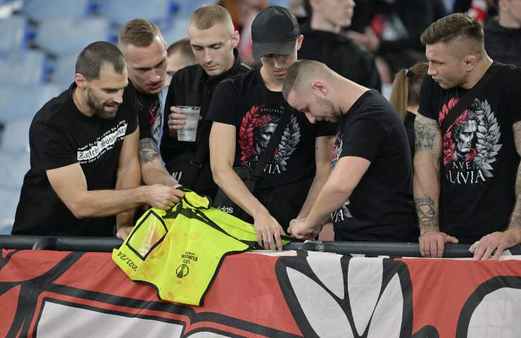 Roma-Slavia Praga con scontri violenti causati dagli ultras cechi