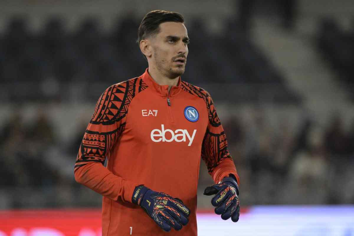 Alex Meret resta al Napoli